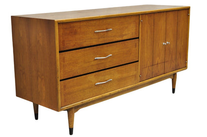 Vintage Lane Acclaim Mid Century Modern Walnut Dovetail Buffet Credenza Cabinet
