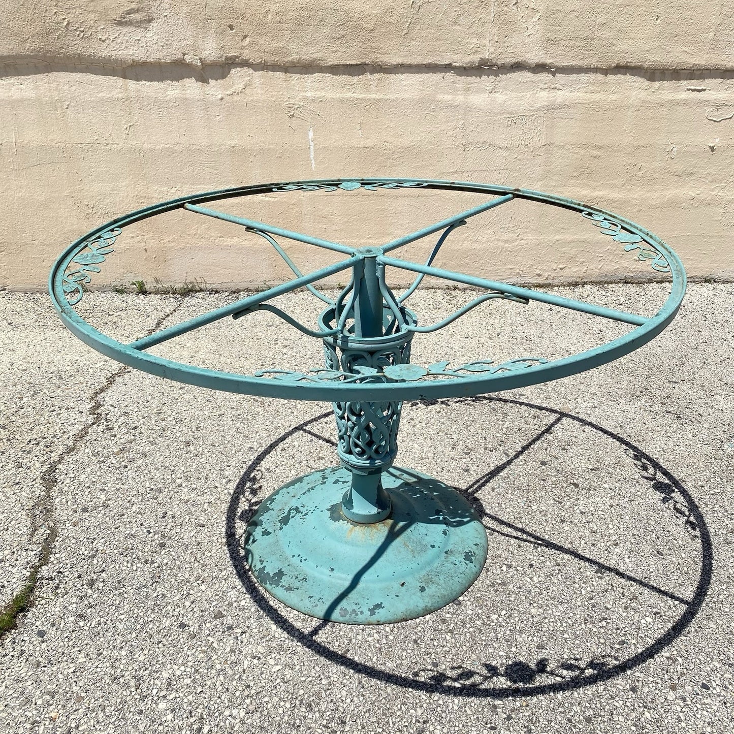 Vintage Woodard Wrought Iron Patio Dining Set w/ Round Pedestal Base Table 5 Pcs