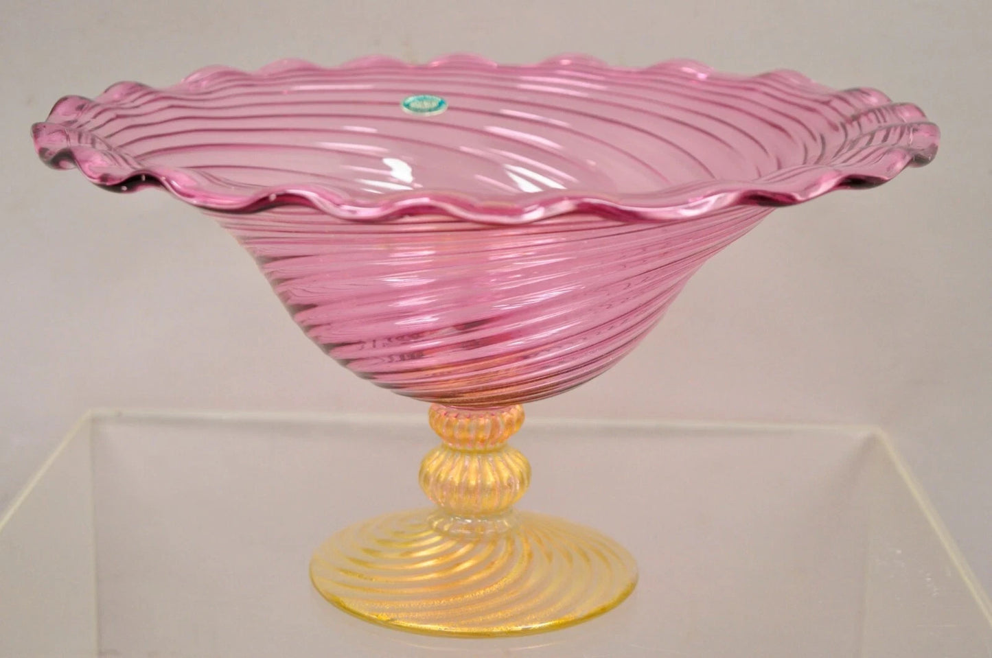 MCM Fratelli Toso Balboa Italian Blown Glass Pink Swirl Gold Flecks Fruit Bowl