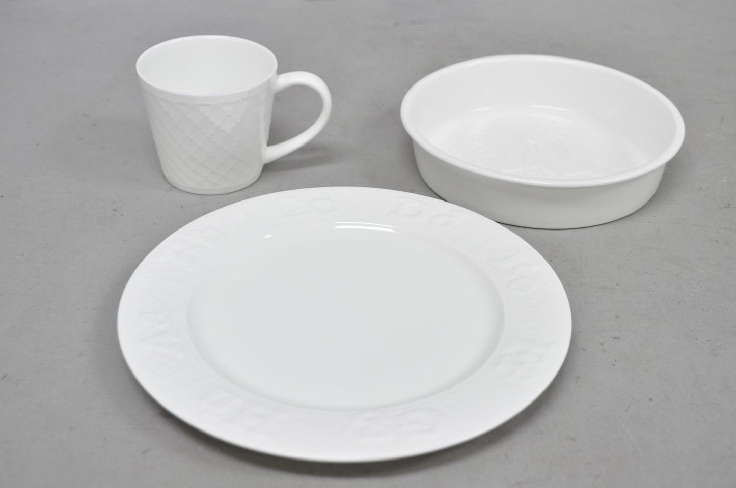 Lauren Ralph Lauren "Mackenzie Quilt" 3 Pc Bone China Children's "ABC" Dish Set