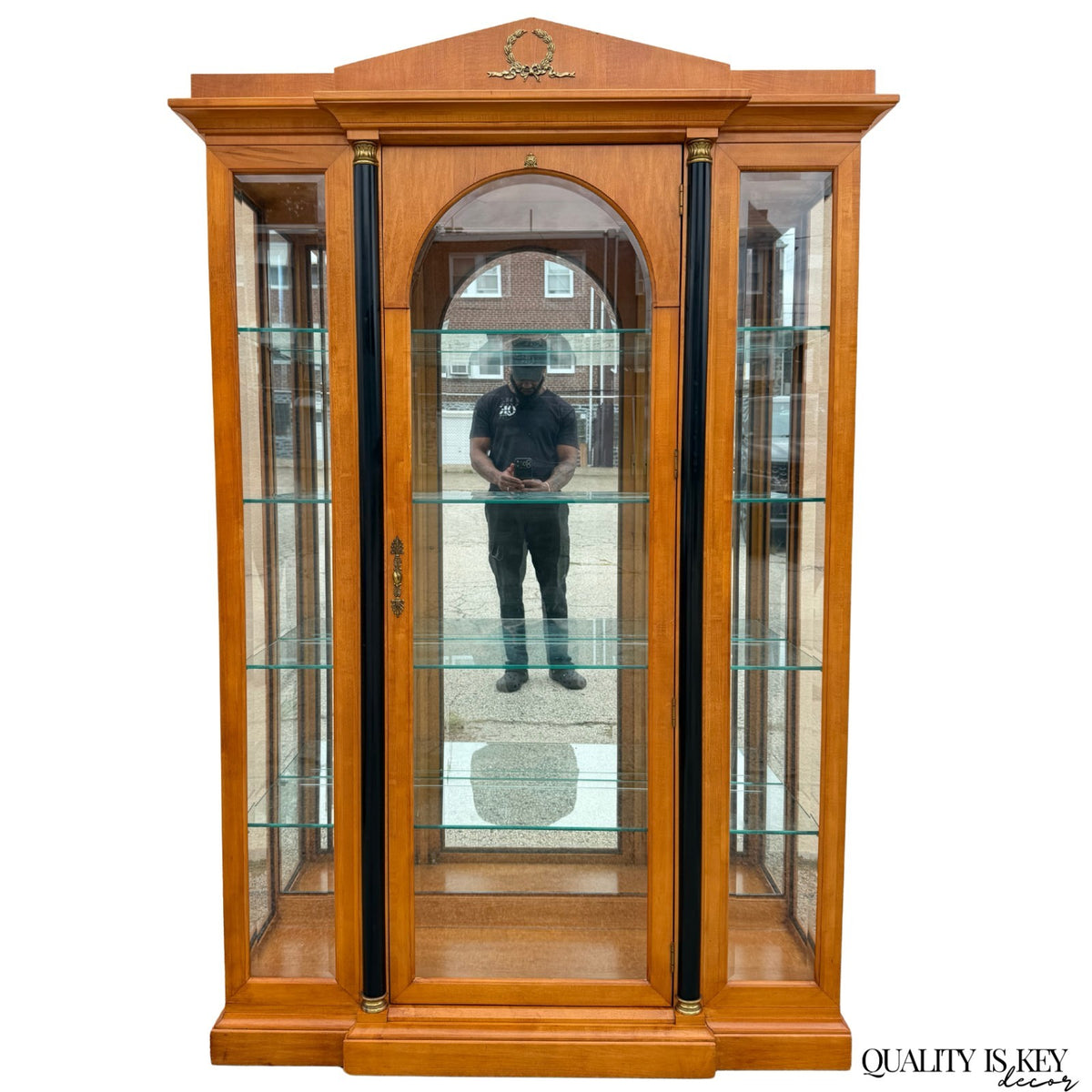 Thomasville Grand Classics Neoclassical Cherry Biedermeier Curio China Cabinet A