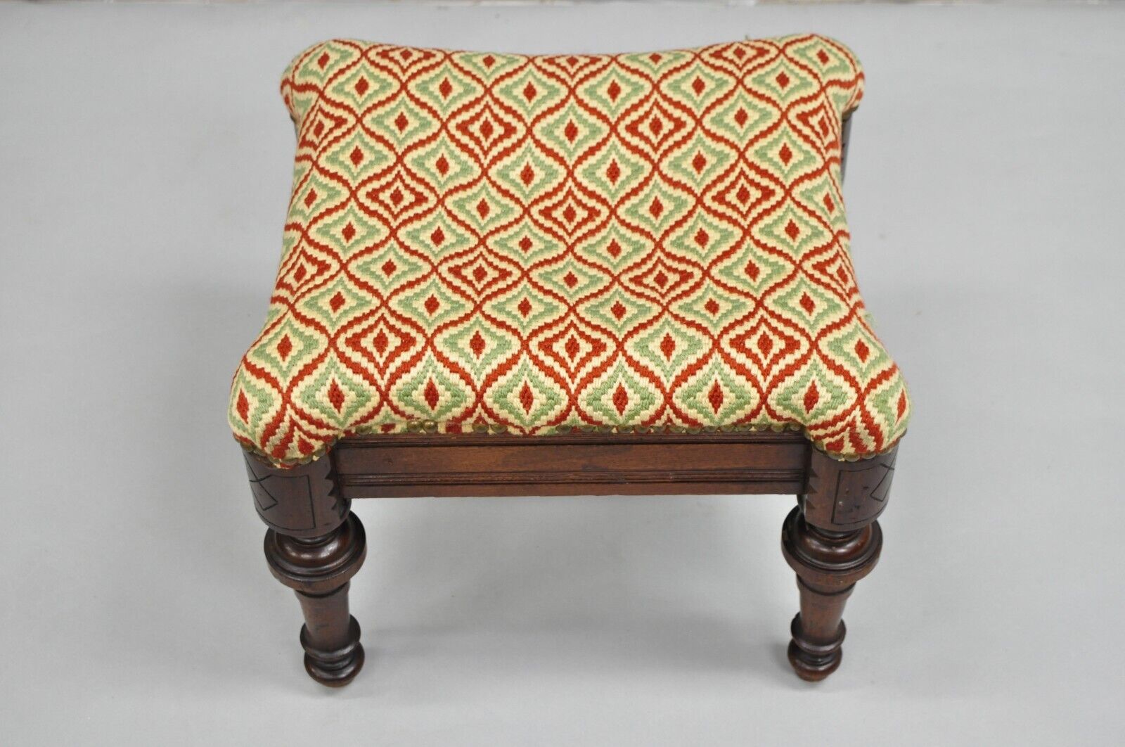 Antique Eastlake Victorian Shapely Footstool Ottoman with Turn Carved Legs