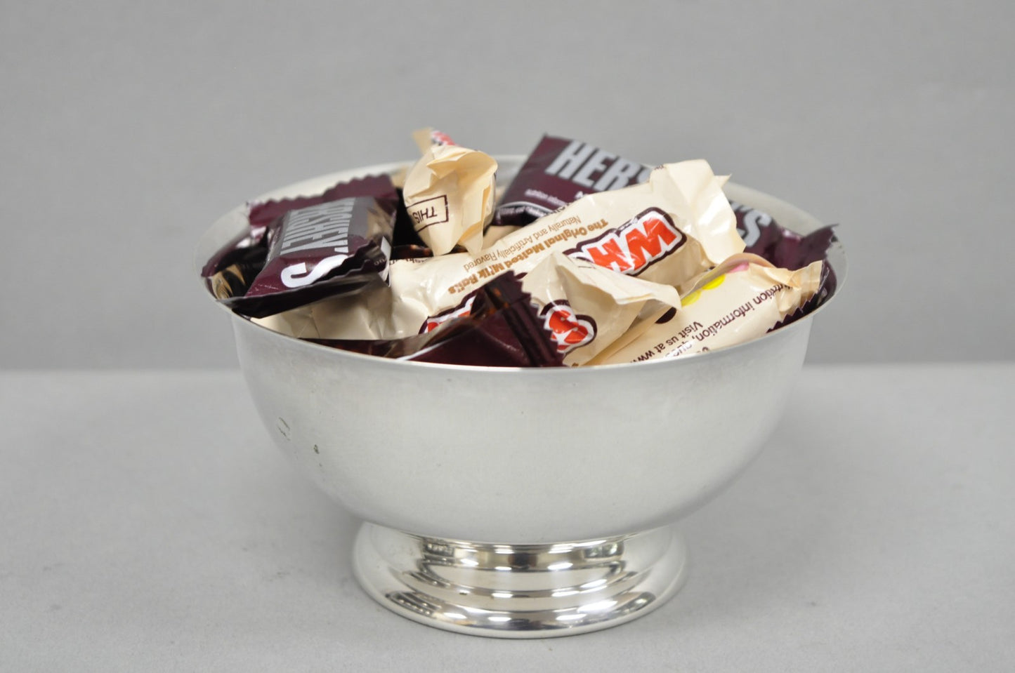 Vintage Paul Revere Reed & Barton Style Small 5" Round Silver Plated Candy Dish