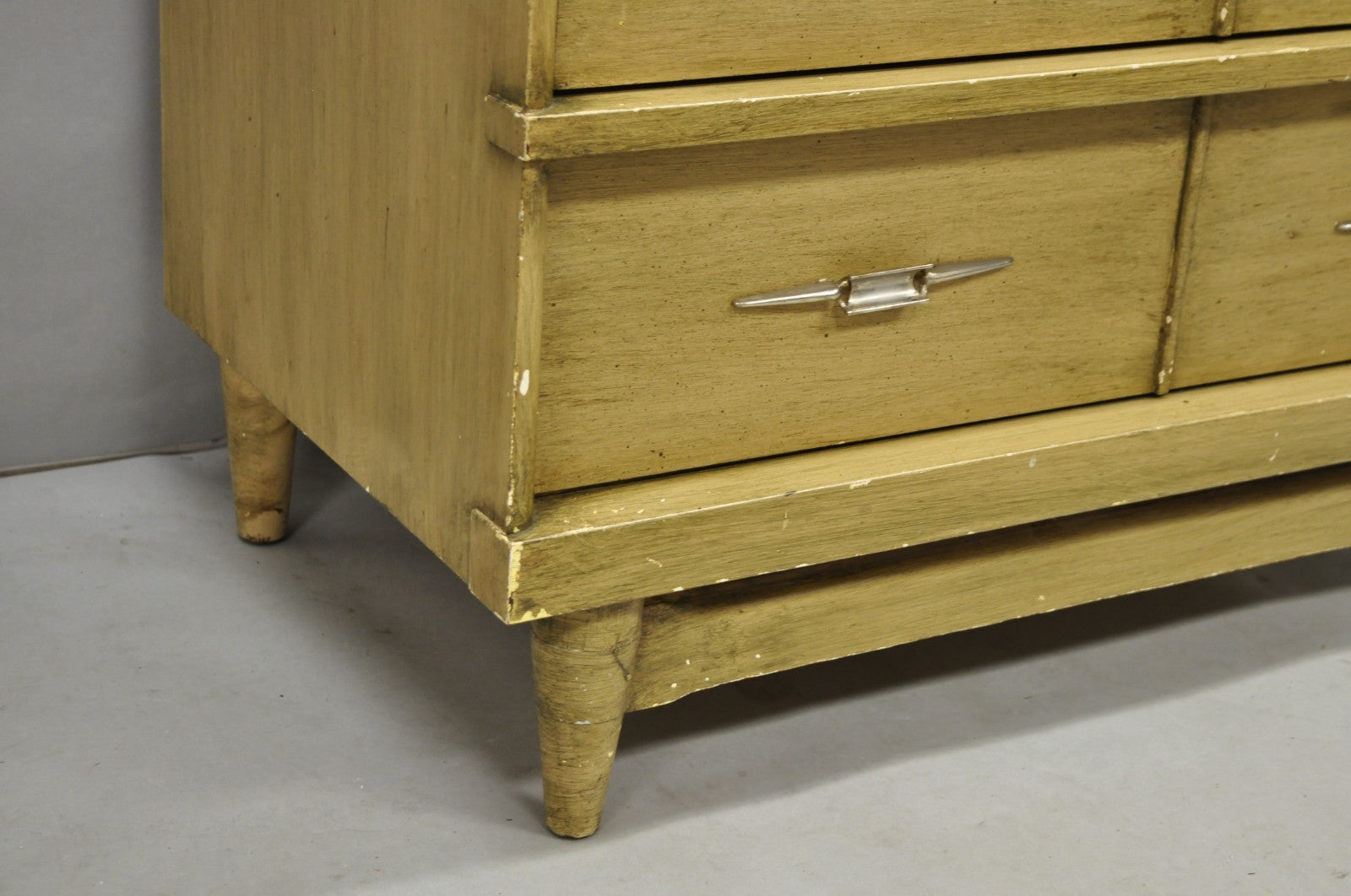 Vintage Mid Century Modern Blonde Wood 3 Drawer Dresser Commode Chest Nightstand