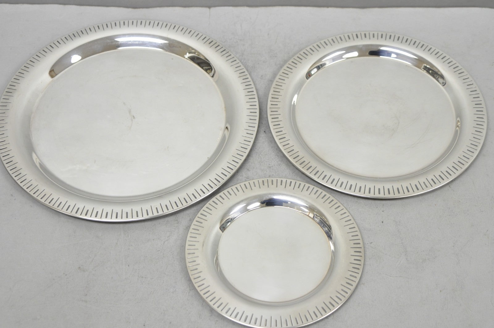 Vintage Hopeakeskus Oy Finland Modern Silver Plated Serving Plate Dishes - 3 Pc