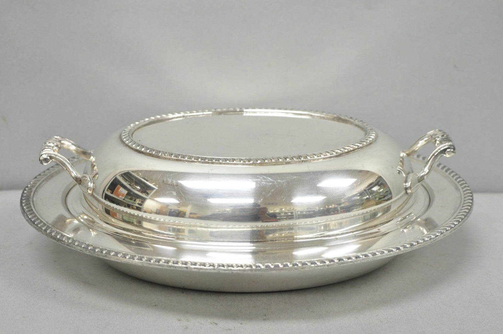 Vintage Modern Silver Mfg Co Silver Plated Twin Handle Vegetable Serving Dish