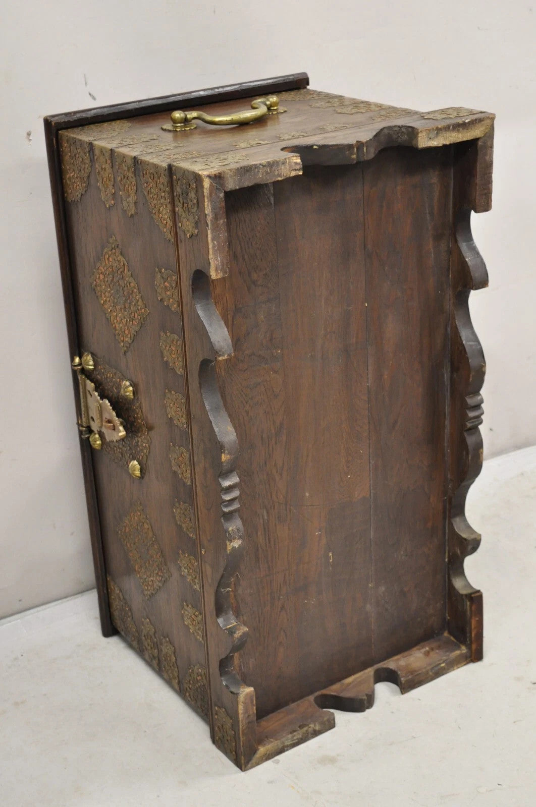 Antique Anglo Indian Oak Wood & Brass Mounted Syrian Coffer Blanket Chest Trunk