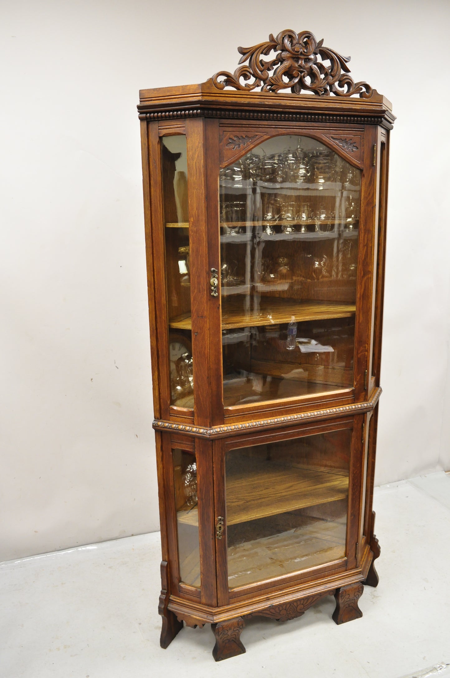 Antique Oak Victorian Renaissance Glass Door Carved Curio Corner China Cabinet