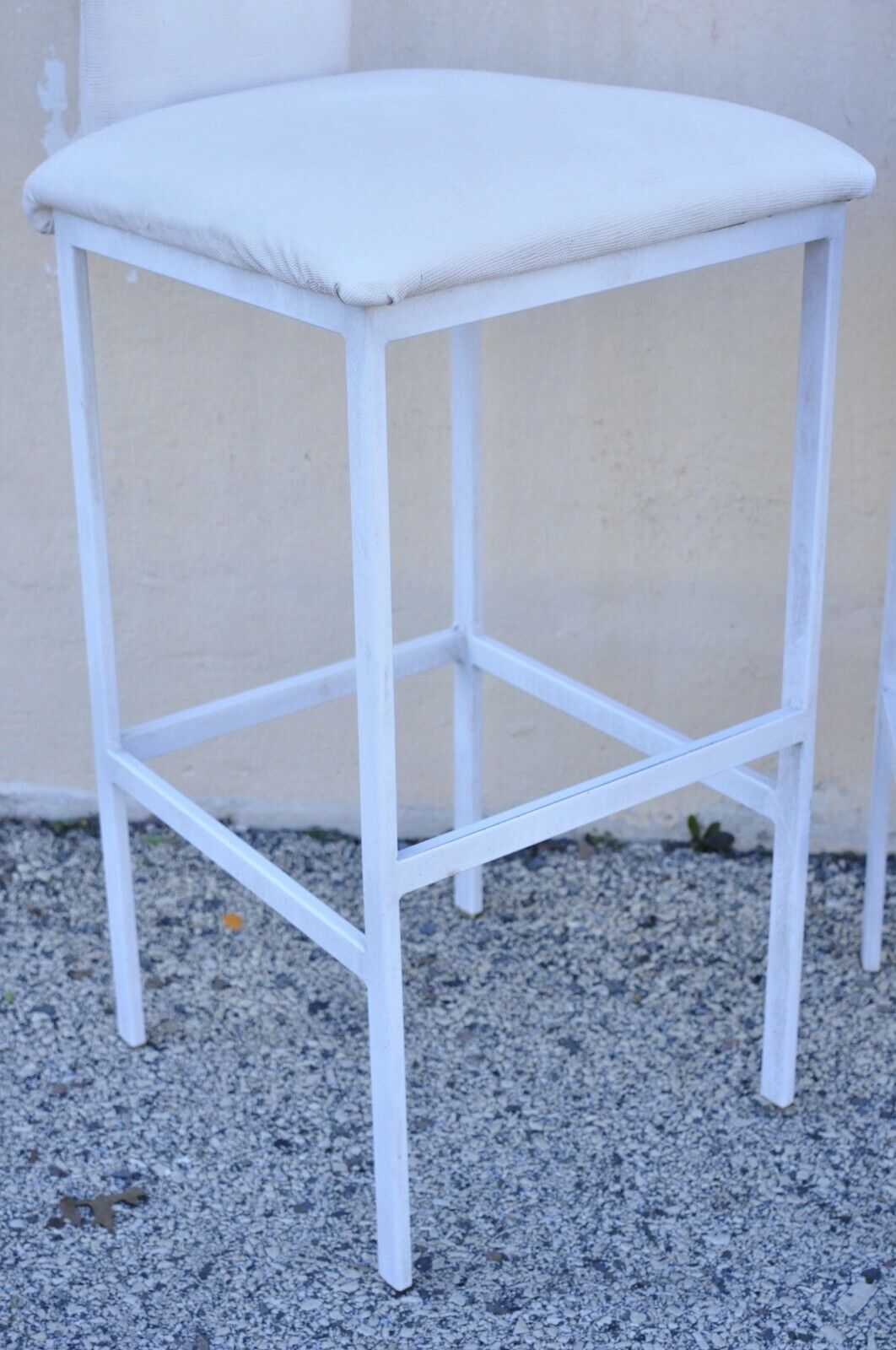 Minson Ent. Contemporary Modern White Metal Sculpted Barstools Chair - Set of 4