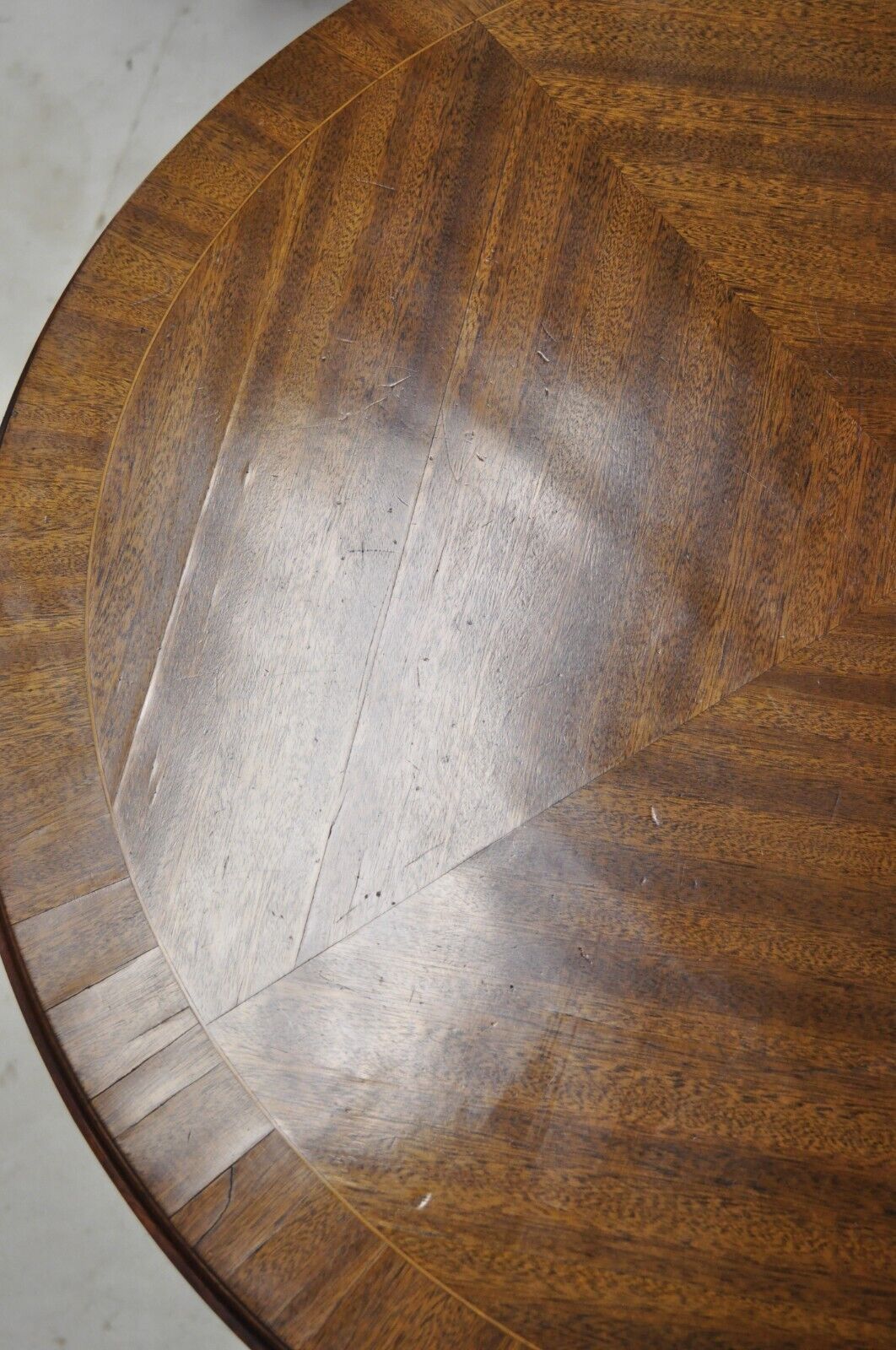 Antique Mahogany Edwardian Bellflower Inlay Round Center Table