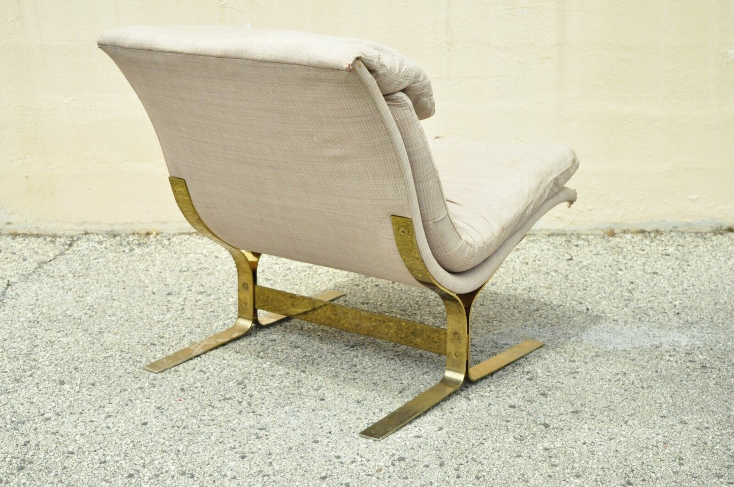 Mid Century Modern Milo Baughman Style Brass Cantilever Slipper Lounge Chair