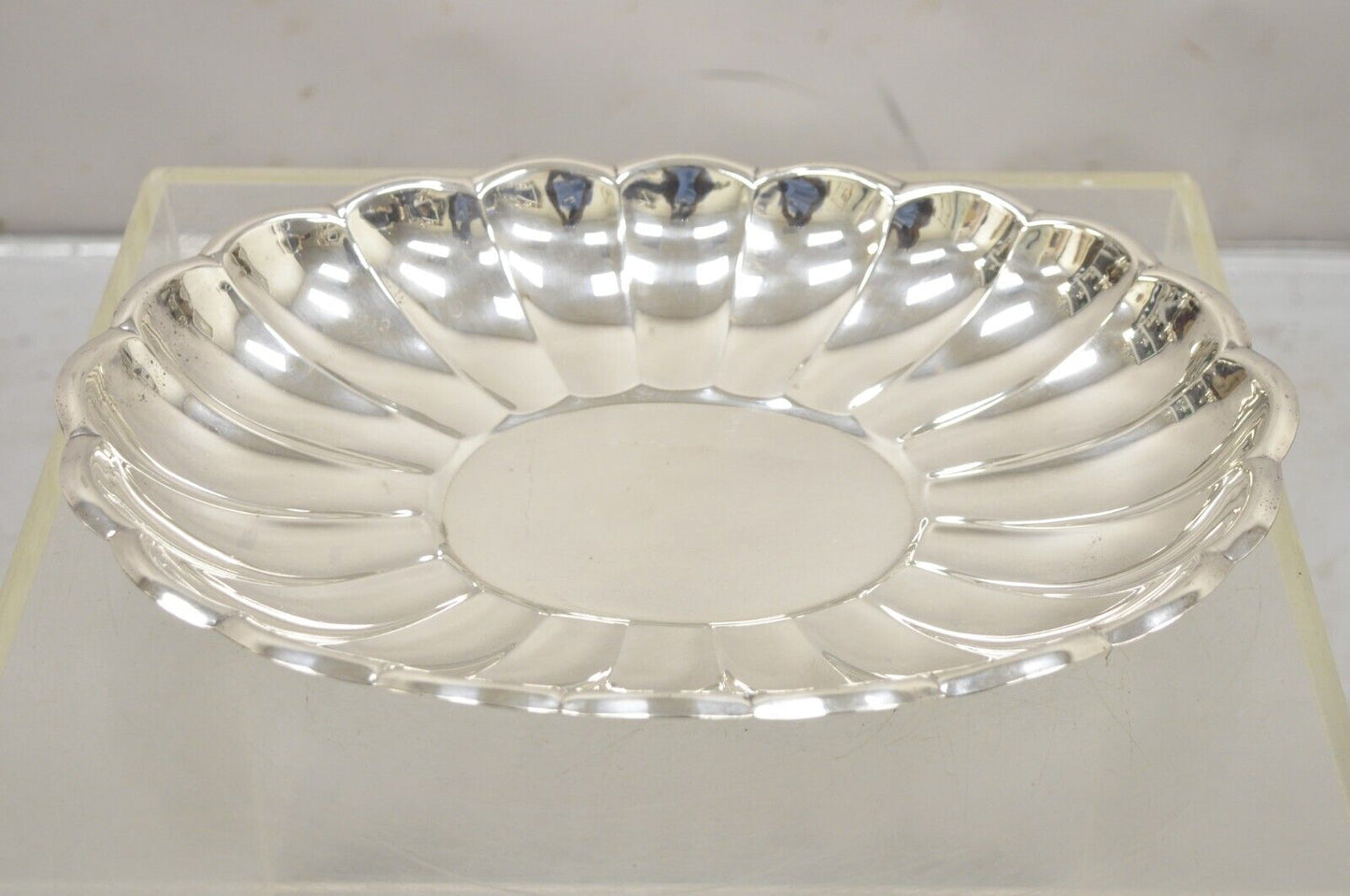 Vintage Regency Style Silver Plated Scalloped Oval Serving Platter Fruit Bowl