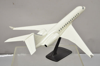 Space Model London England Global Express C-FBGX Bombardier Airplane Model Plane