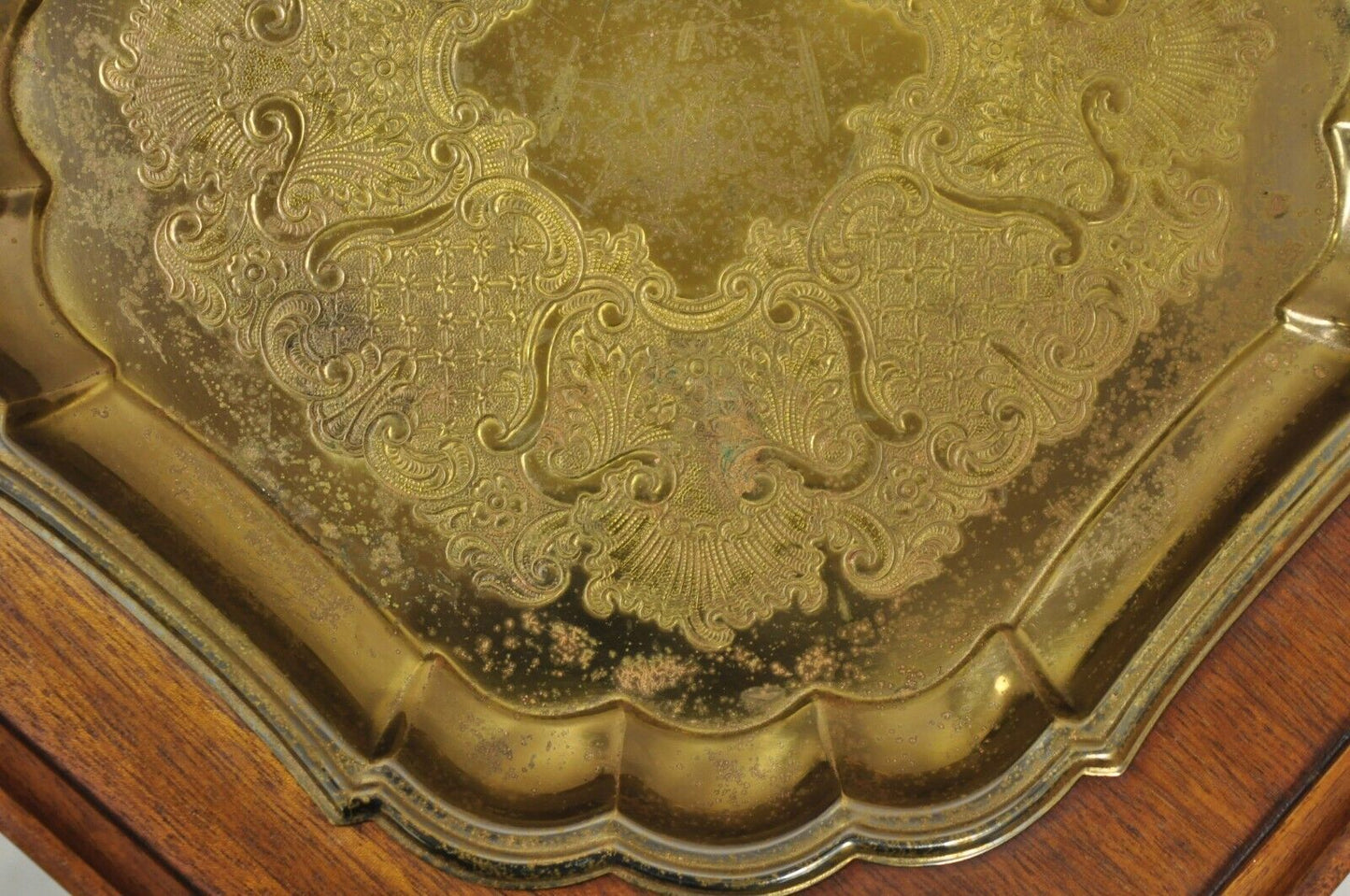 Vtg Georgian Style Carved Ball and Claw Small Side Table Brass Seiden Tray Top