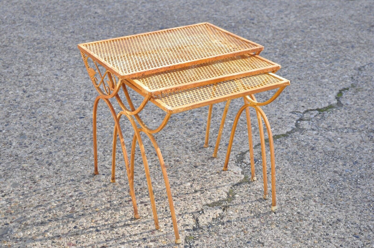 Vintage Salterini Mid Century Wrought Iron Nesting Side Tables - Set of 3