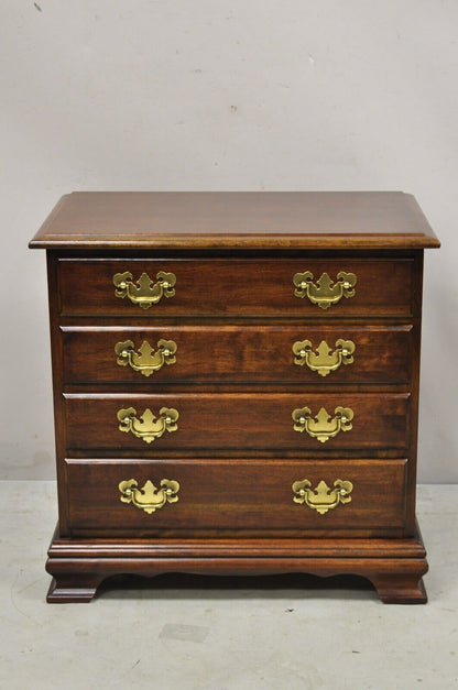 Vtg Chippendale Style Small 4 Drawer Bachelor Chest Cherry Nightstand Side Table