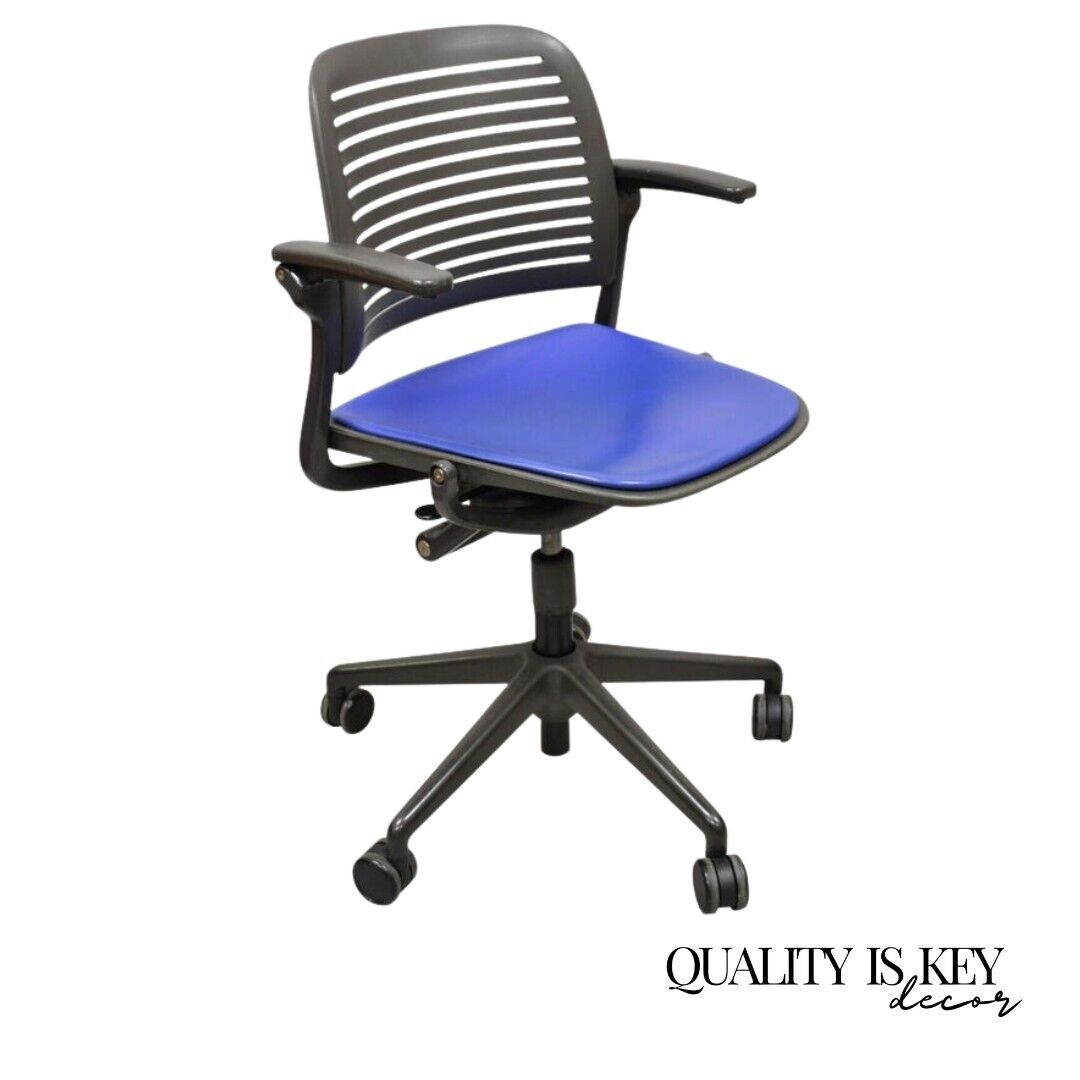 Steelcase 487 Cachet Swivel Office Desk Chair with Blue Seat