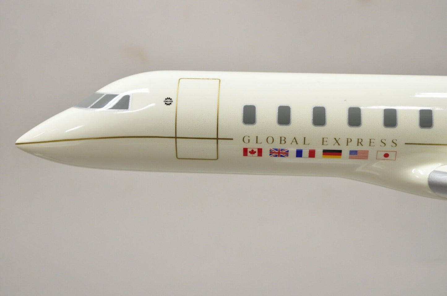 Space Model London England Global Express C-FBGX Bombardier Airplane Model Plane