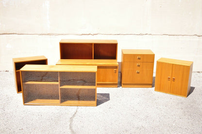 Mid Century Danish Modern Teak Bookcase Wall Unit Credenza Cabinet