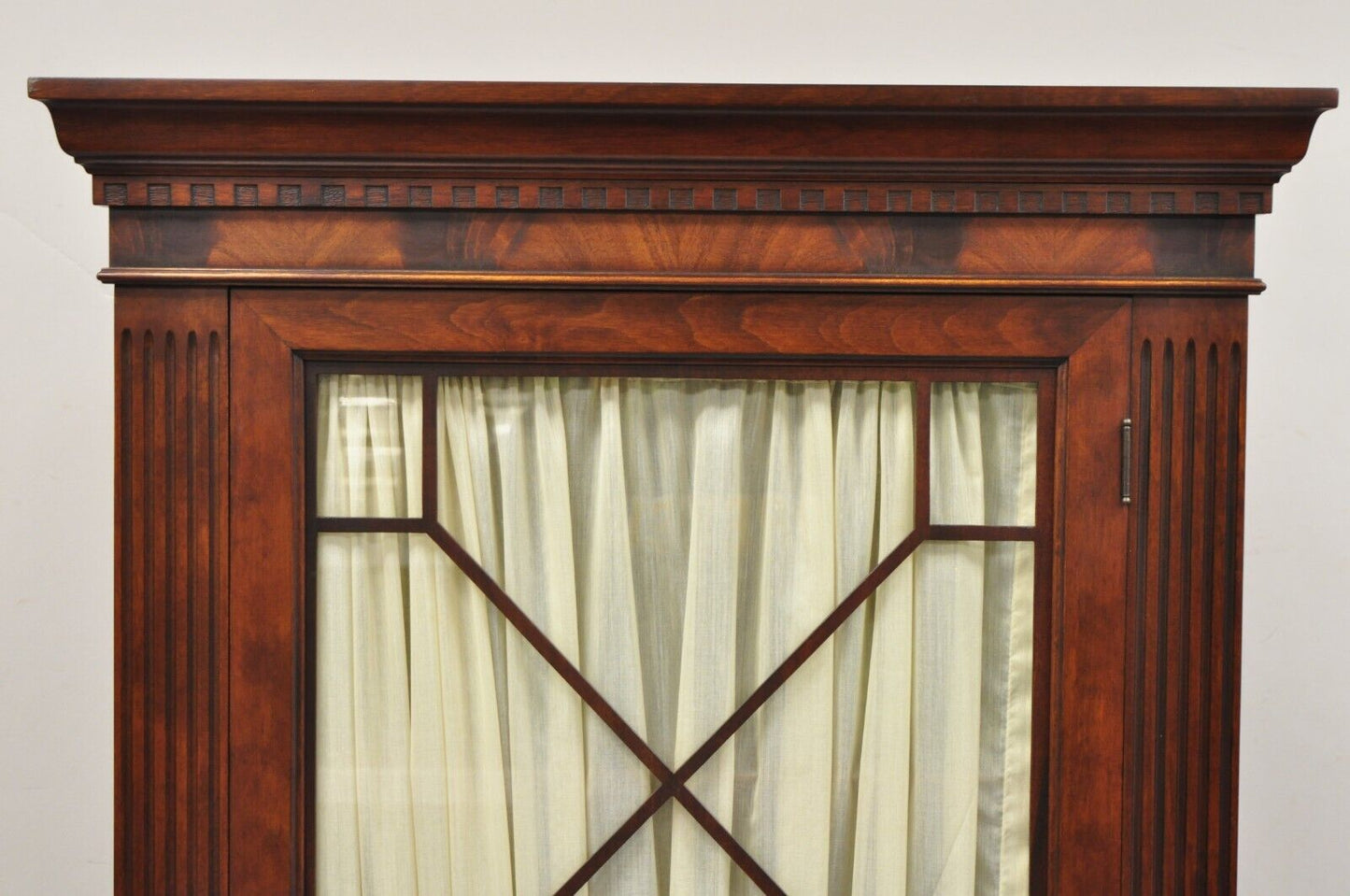 Vintage Georgian Style Mahogany Corner Cabinet China Cabinet with Glass Door