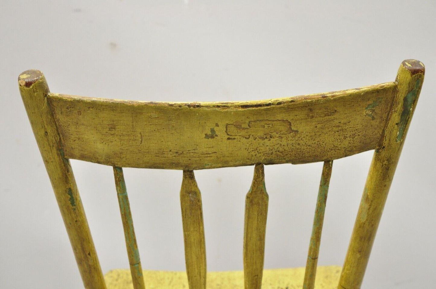 Frederick Loeser & Co Yellow American Primitive Hitchcock Painted Side Chair (B)