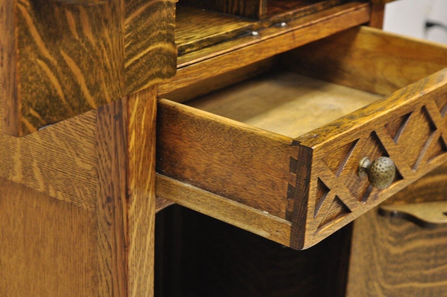 Antique Arts & Crafts Quartersawn Tiger Oak Bar Liquor Cabinet with Drawer