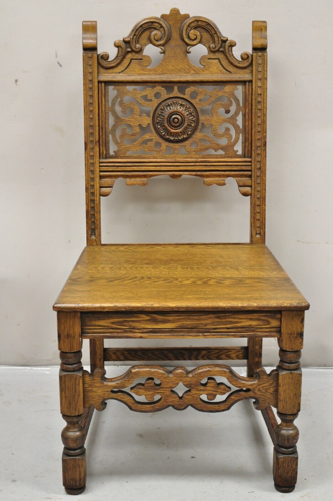 Antique Vanleigh Carved Oak Italian Renaissance Style Throne Dining Side Chair