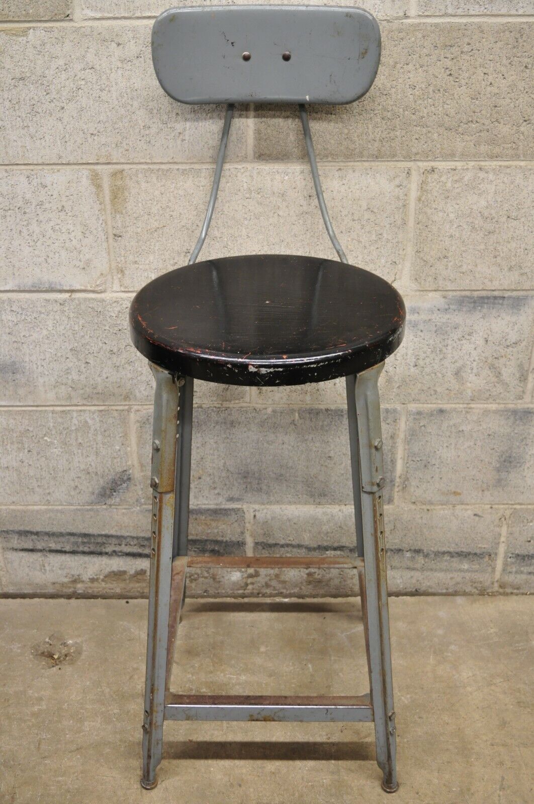 Antique American Industrial Gray Metal Drafting Stool Artist Work Chair