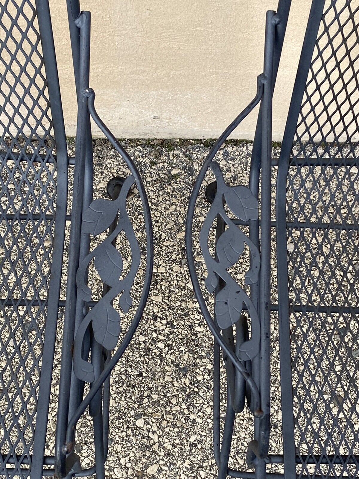 Vintage Woodard Wrought Iron Rose Pattern Springer Patio Arm Chairs - Set of 4