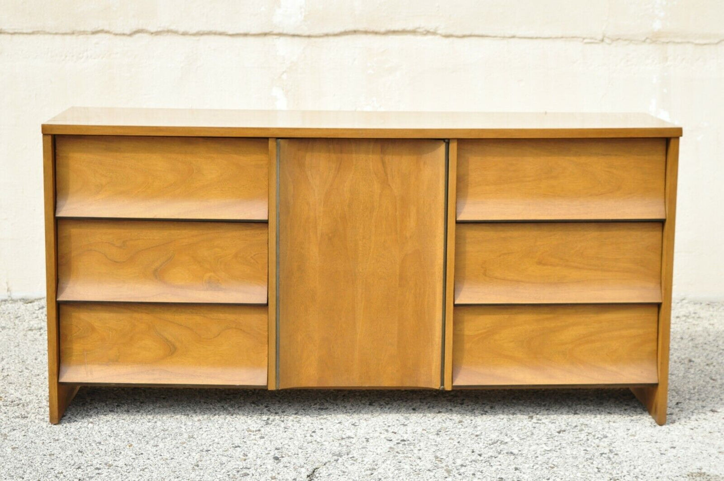 Johnson Carper Mid Century Modern 9 Drawer Walnut Laminate Credenza Long Dresser