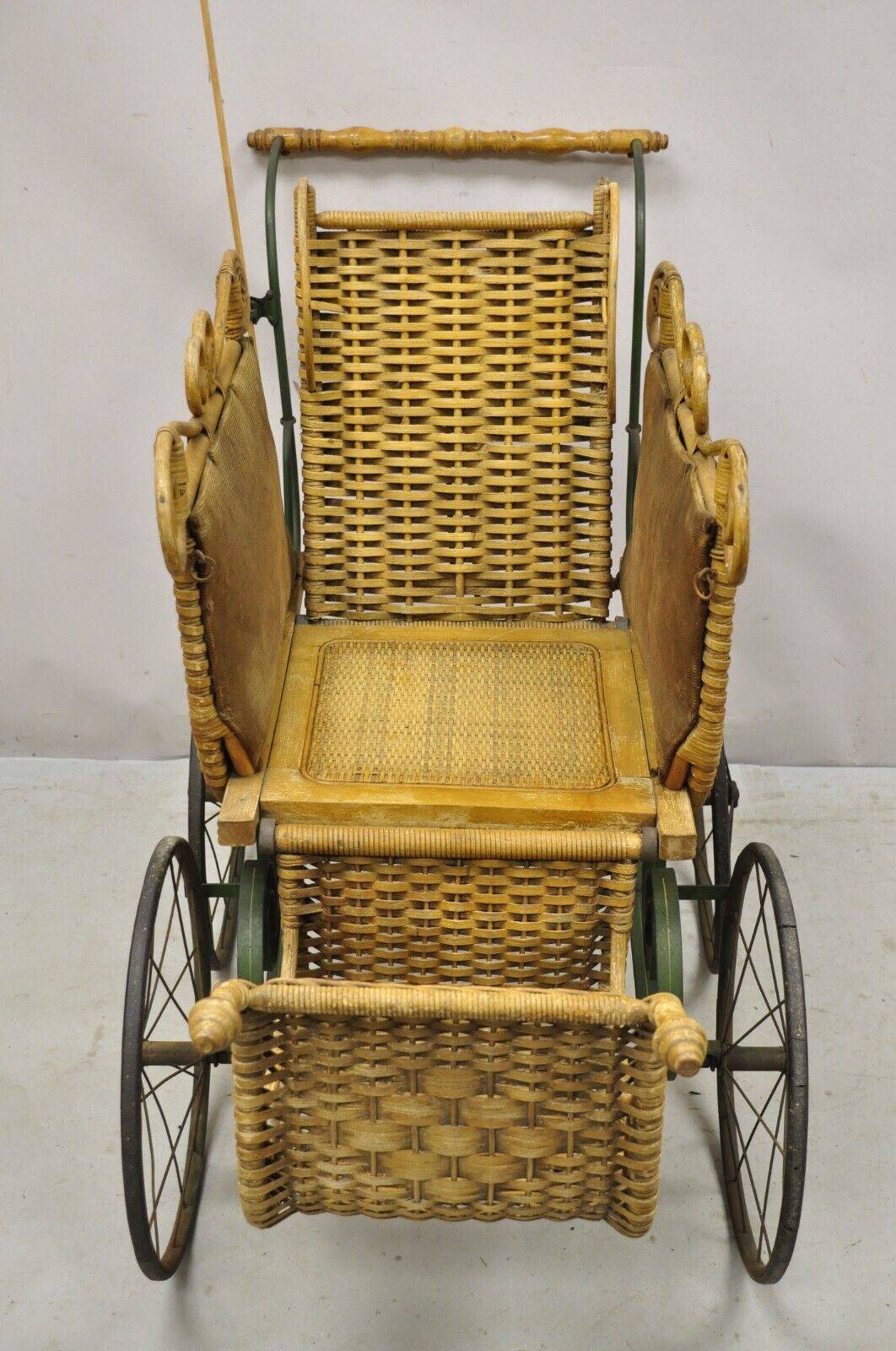 Antique Victorian Wicker Vintage Baby Buggy Stroller Carriage Full Size