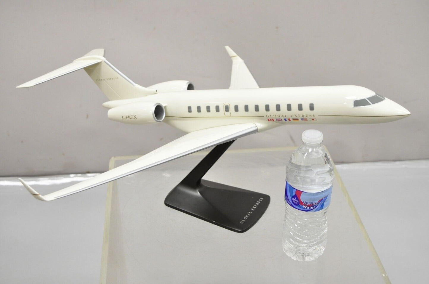 Space Model London England Global Express C-FBGX Bombardier Airplane Model Plane