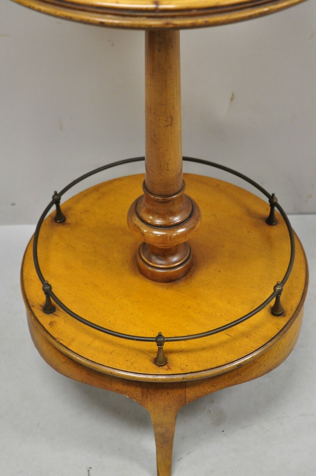 Weiman Heirloom Small Leather Top Round Smoking Stand Side Table Brass Ring