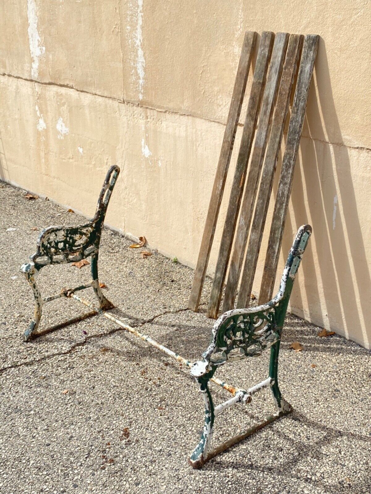 Antique English Victorian Cast Iron Wooden Slat Garden Seat Patio Park Bench