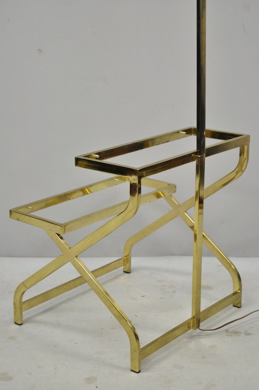 Vintage Mid Century Modern Brass Metal 2 Tier Step Up Floor Lamp End Table