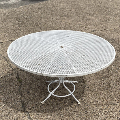 Vintage Russell Woodard Sculptura 53" Round Wrought Iron Patio Dining Table