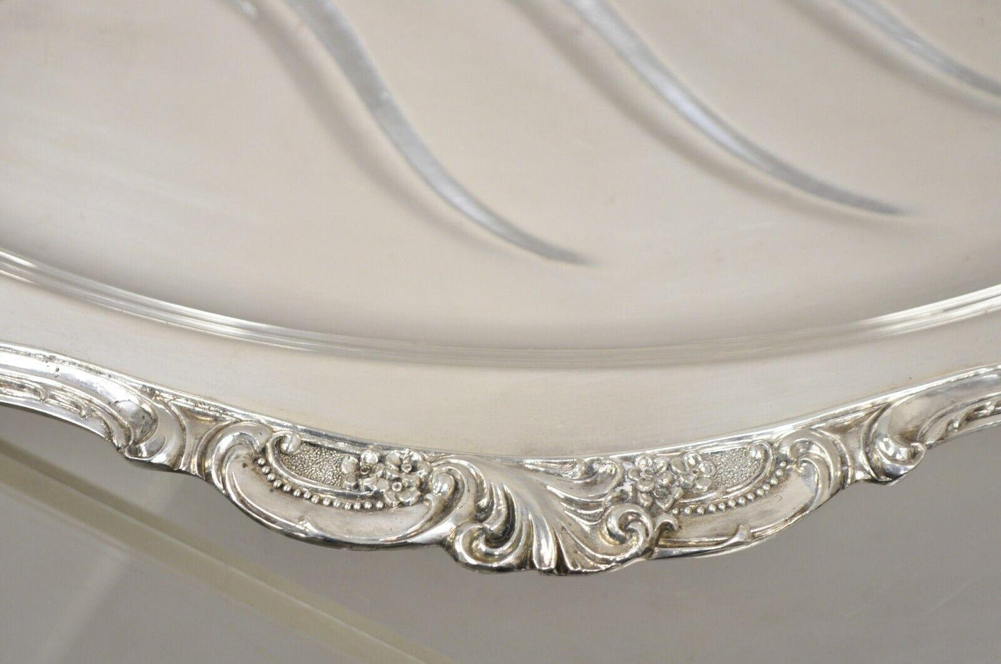 Baroque by Wallace 259 Silver Plated Meat Cutlery Serving Platter Tray