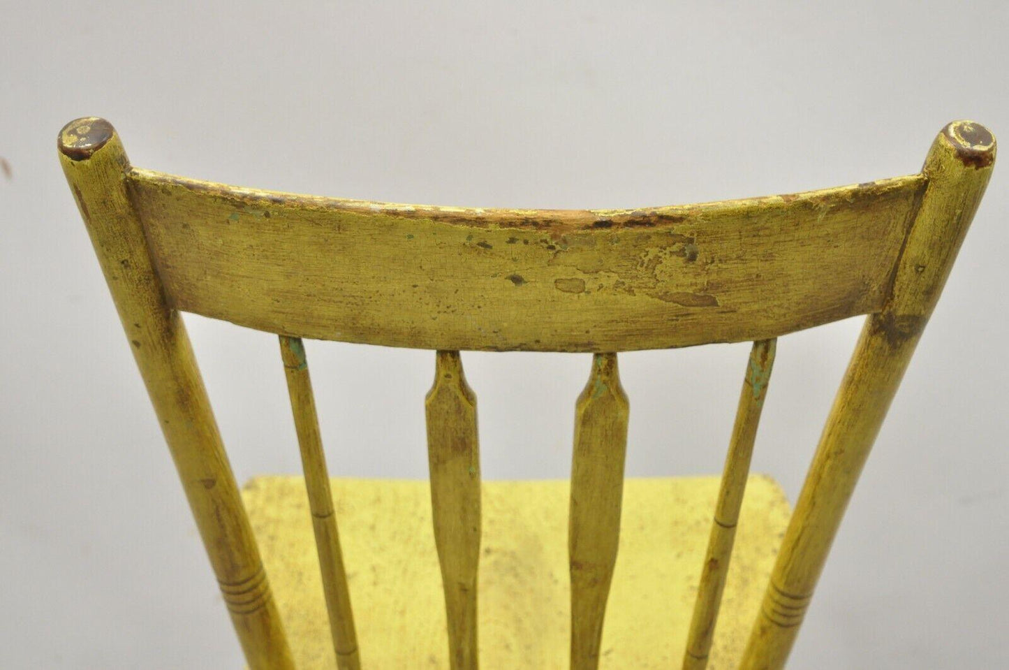 Frederick Loeser & Co Yellow American Primitive Hitchcock Painted Side Chair (A)