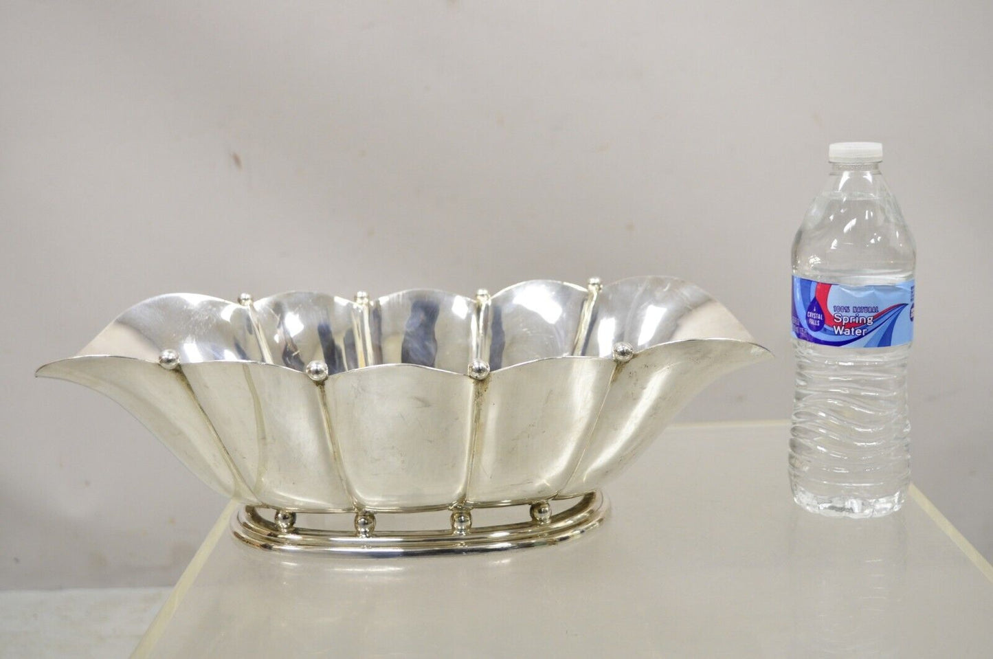 Vintage Reed & Barton Silver Plated Scalloped Fluted Large Fruit Bowl Dish