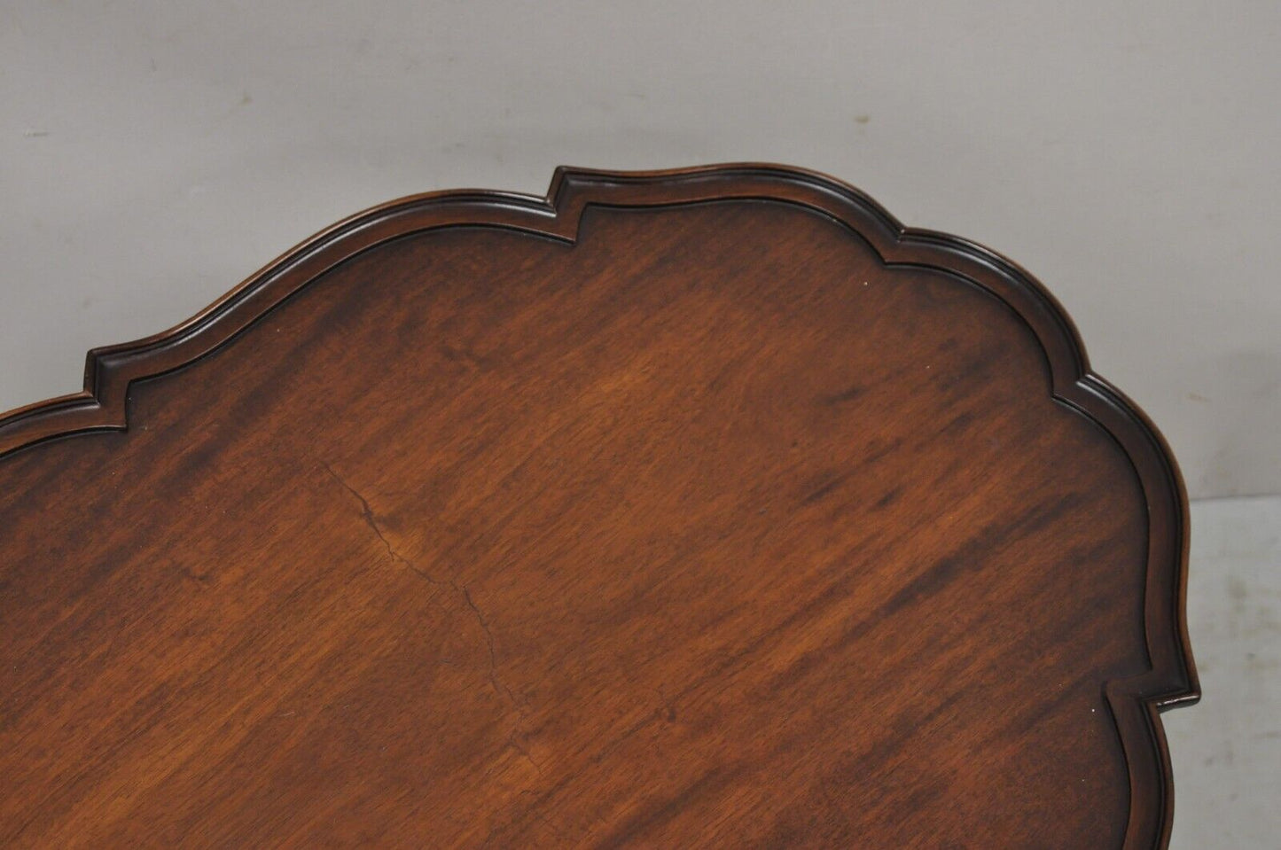 Mahogany Chippendale Style Tilt Top Pedestal Base Scalloped Oval Coffee Table