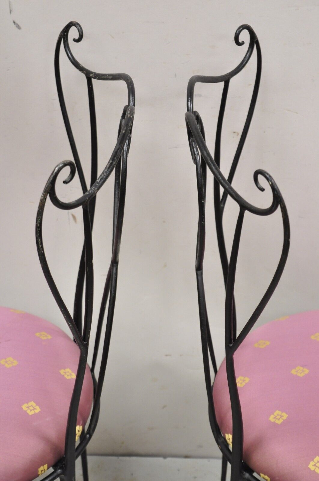 Pair Vtg Salterini Style Mid Century Modern Wrought Iron Scrolling Side Chairs