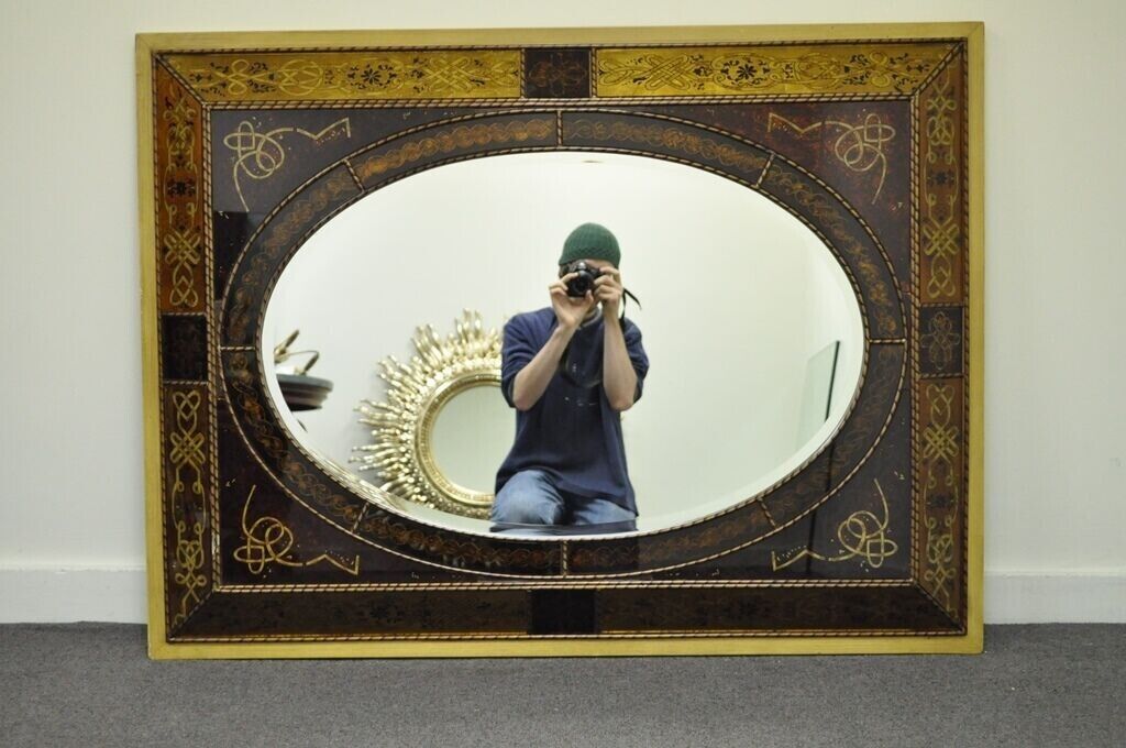 Decorator Italian Venetian Style Hollywood Regency Reverse Decorated Wall Mirror