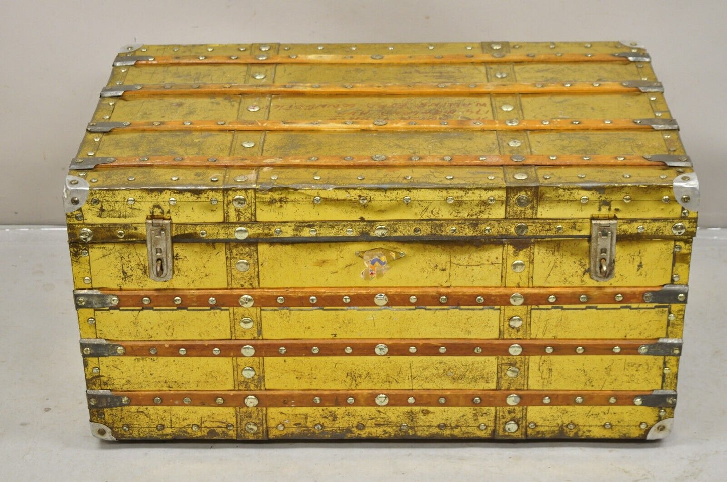 Antique Victorian Brass Clad Wooden Band Train Trunk Storage Treasure Chest