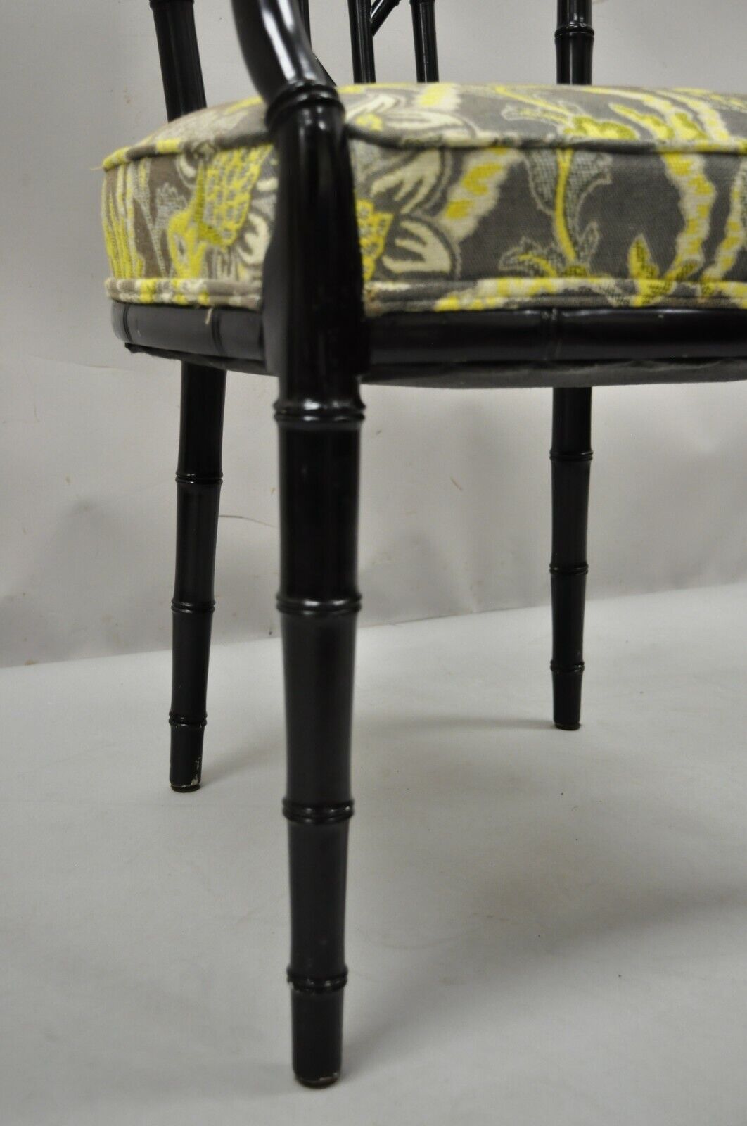 Vintage Chinese Chippendale Black Lacquer Faux Bamboo Fretwork Lounge Chair