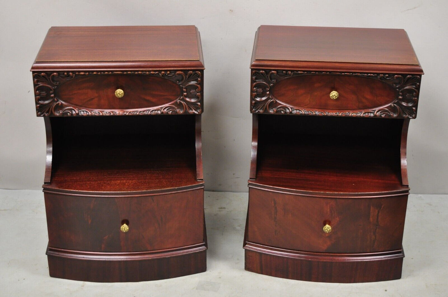 Pair Vtg Chinese Chippendale Flame Mahogany 2 Drawer Nightstands Bedside Tables