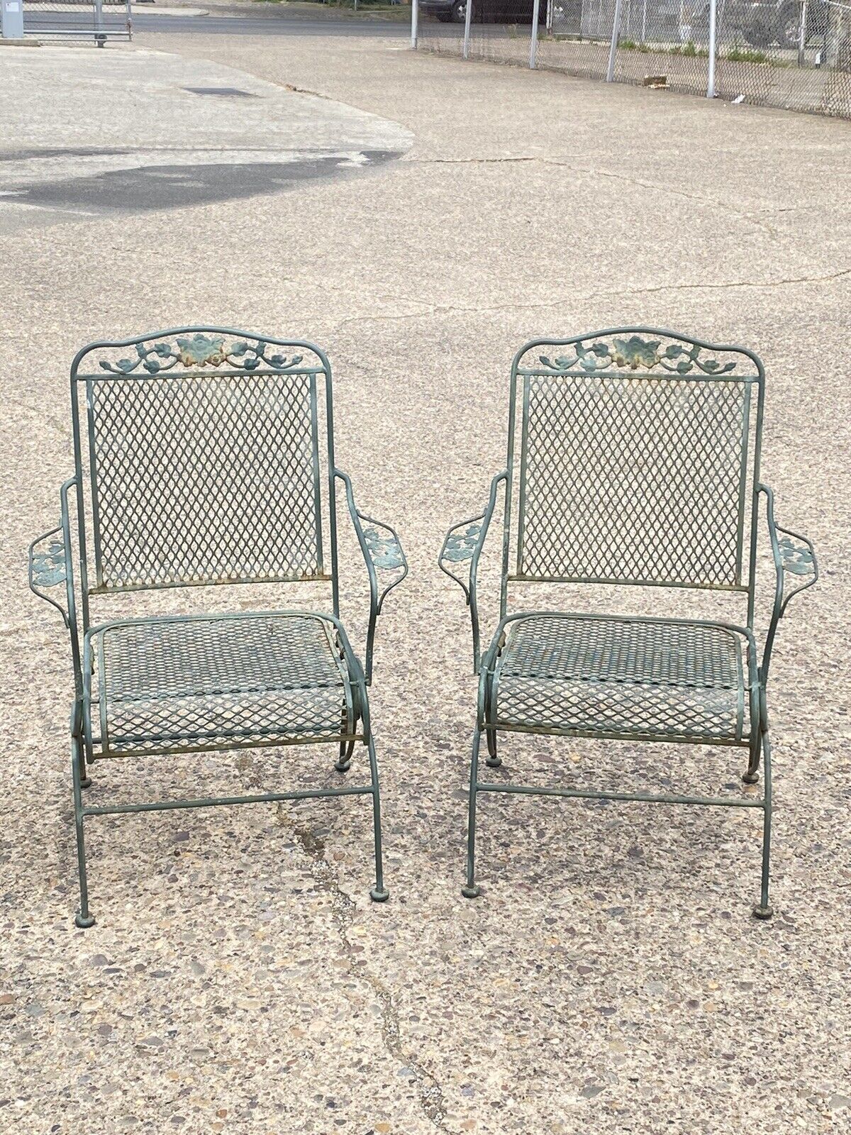 Meadowcraft Dogwood Green Wrought Iron Outdoor Patio Coil Spring Chairs -  Pair