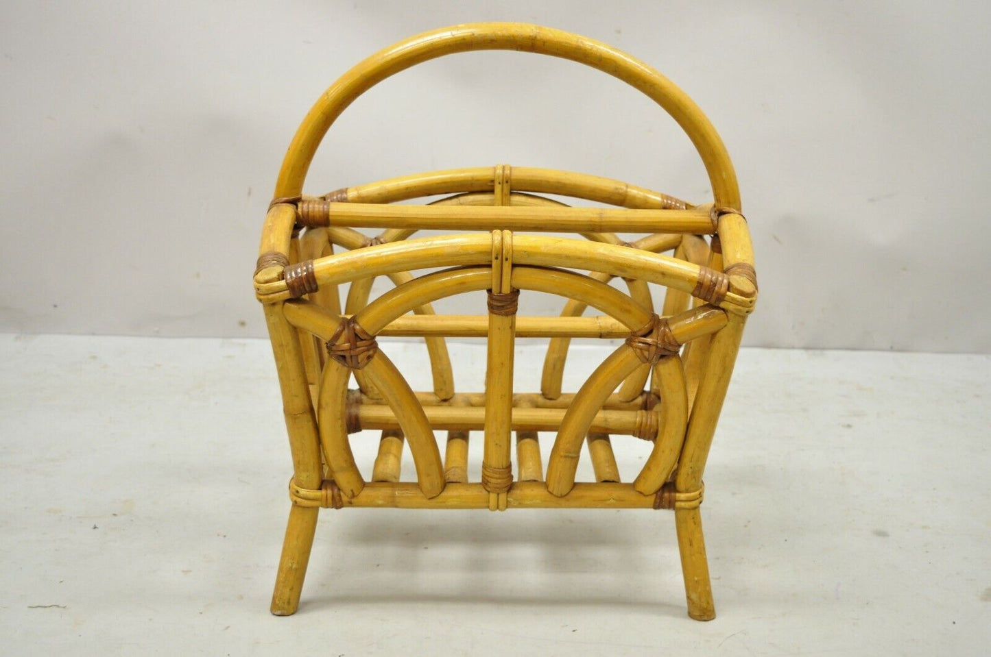 Calif-Asia Rattan Bamboo Chinese Chippendale Boho Tiki Magazine Rack Stand (A)