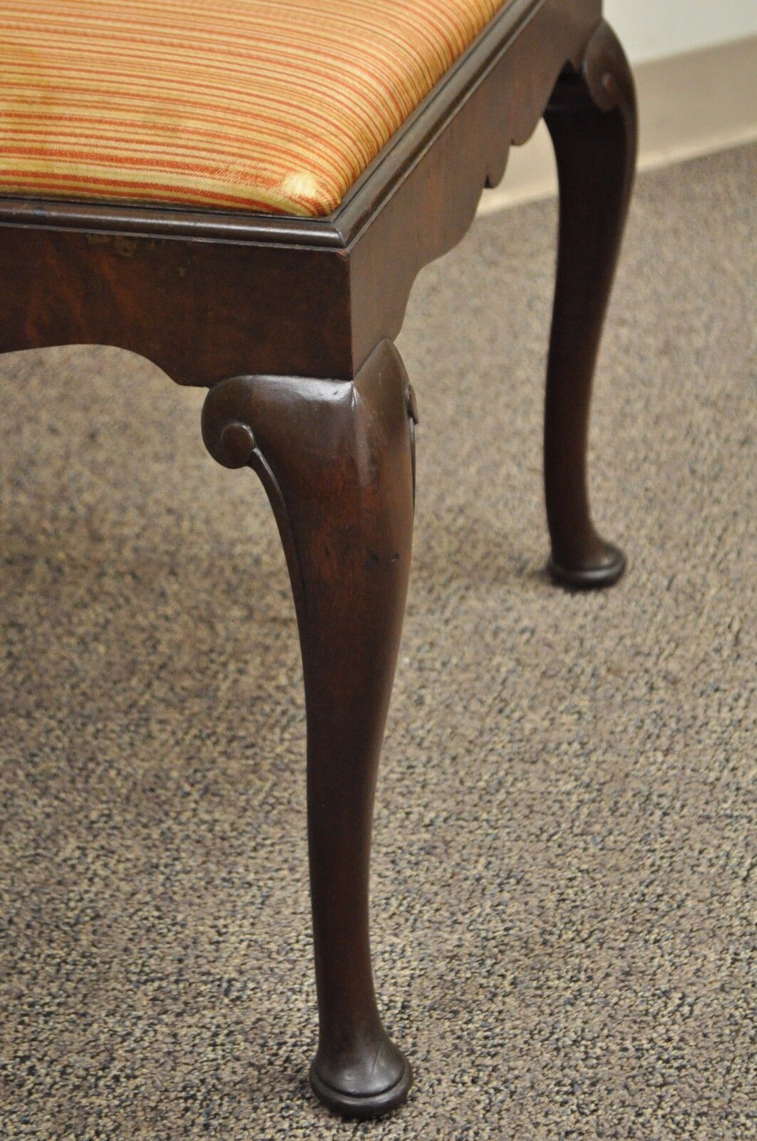 Antique Schmieg & Kotzian Mahogany Wood Queen Anne Square Stool Bench Ottoman