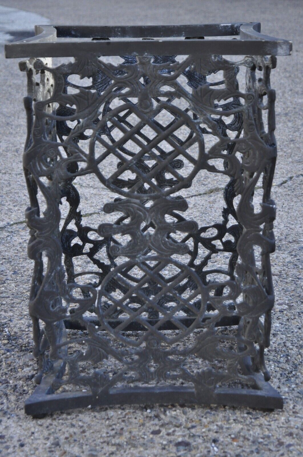 Ornate Cast Aluminum Mediterranean Style Black Pedestal Dining Table Base