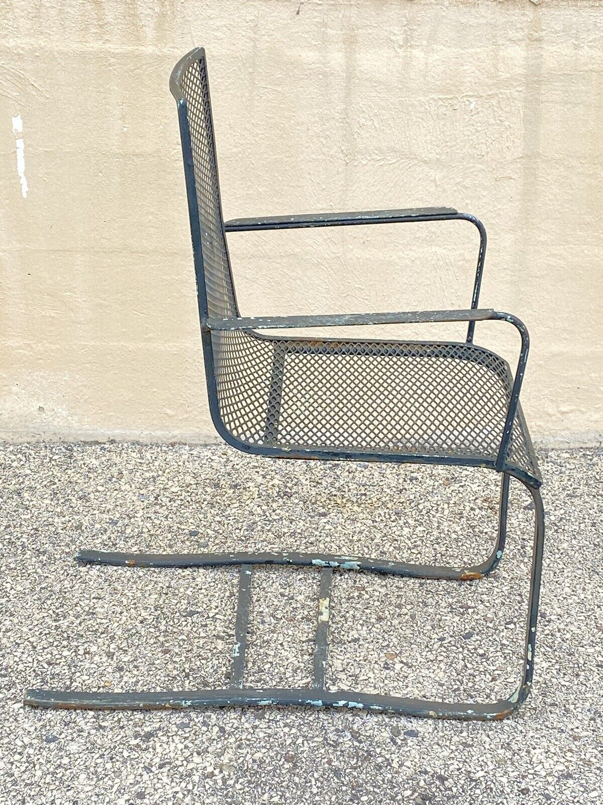 Industrial Modern Wrought Iron Metal Mesh Spring Cantilever Garden Patio Chair